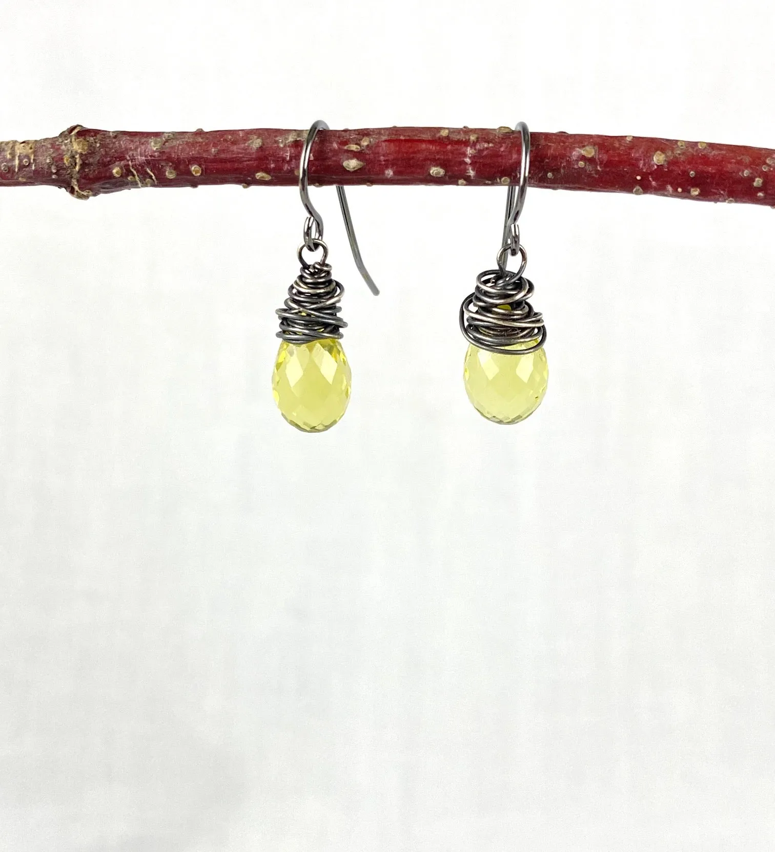Lemon Quartz Briolette with silver earring