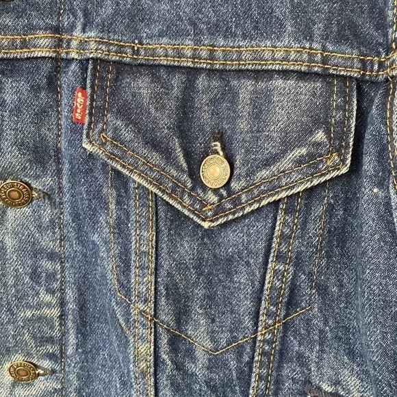 Levi Strauss&amp;Co Vintage 100% Cotton Pocket Red Flannel Lined Jean Jacket Size 42