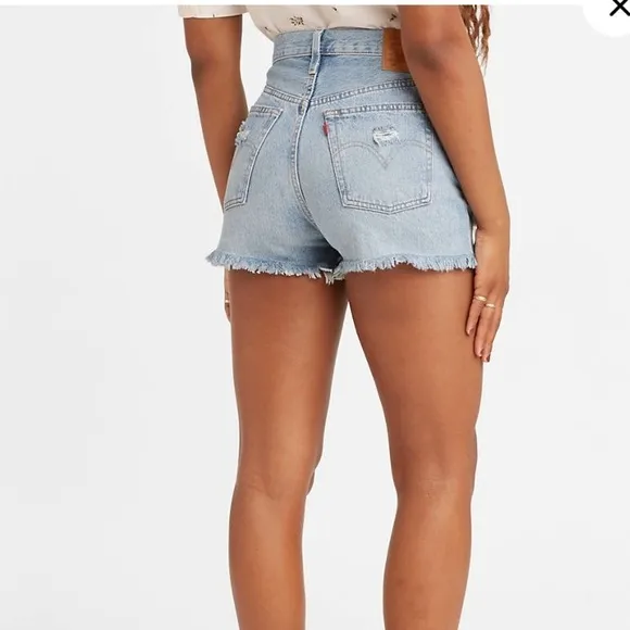 Levi’s 501 High Rise Shorts in Fault Line Sz 25