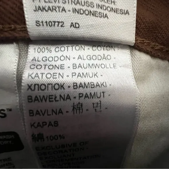 LEVI'S 70'S MOVIN' ON HIGH RISE FLAREJEANS Size 34X30
