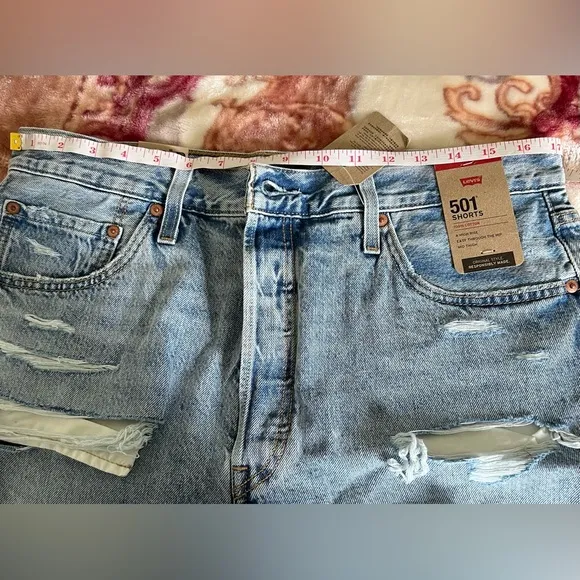 Levi's Premium 501 Mid Thigh Women’s Shorts