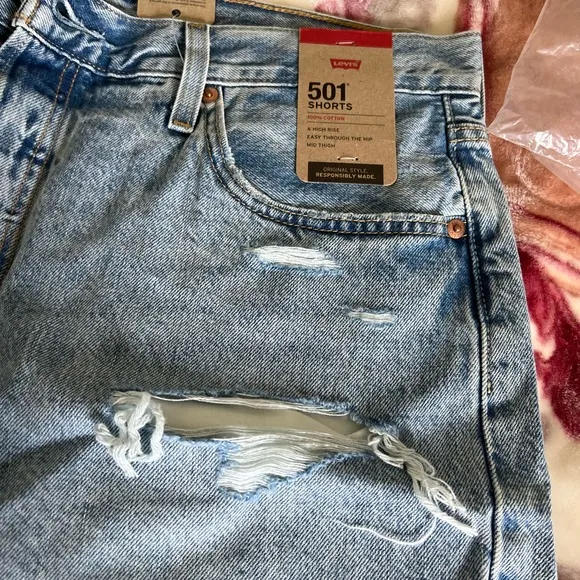Levi's Premium 501 Mid Thigh Women’s Shorts