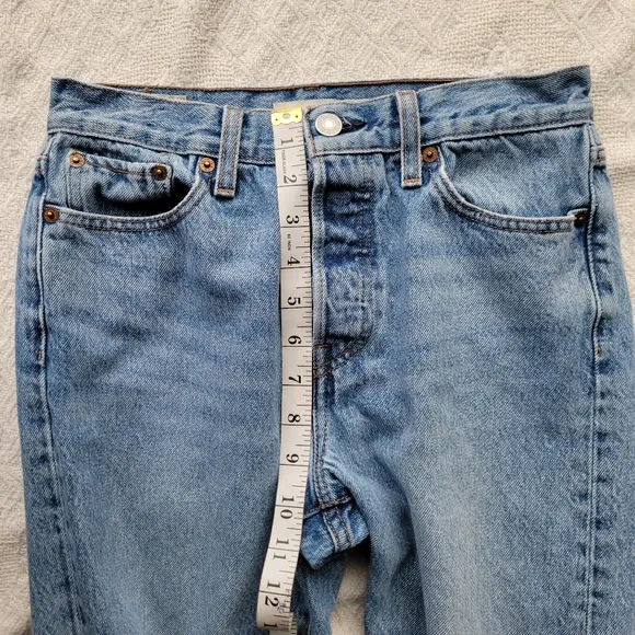Levi's Wedgie Distressed Knee High Waisted 100% Cotton Denim Jeans- Medium Wash