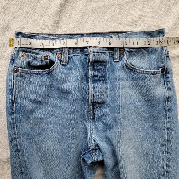 Levi's Wedgie Distressed Knee High Waisted 100% Cotton Denim Jeans- Medium Wash