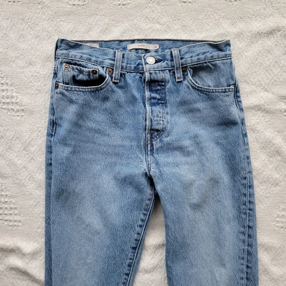 Levi's Wedgie Distressed Knee High Waisted 100% Cotton Denim Jeans- Medium Wash