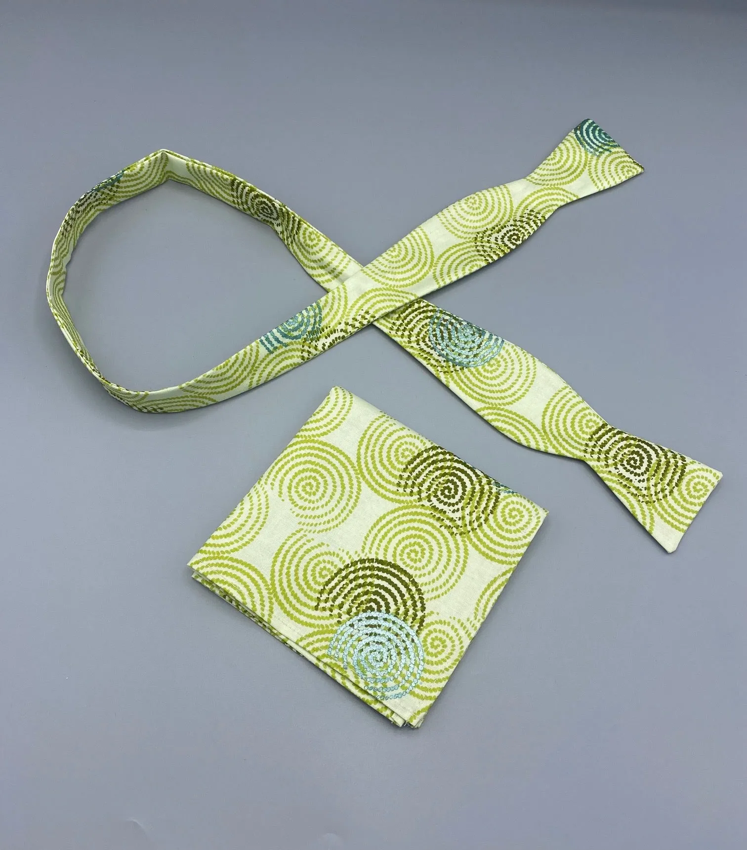 Lonnie Bow Tie & Pocket Square