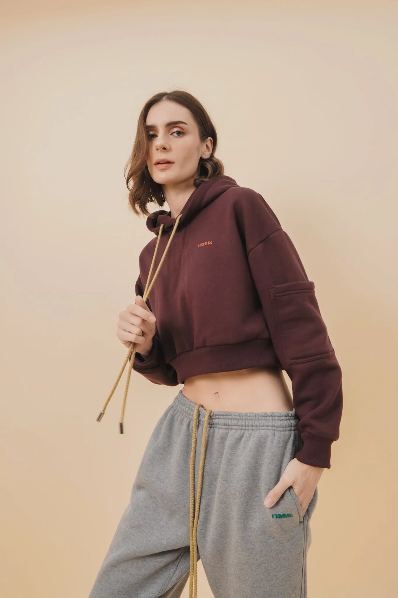 LOUNGE HOODIE IN WINE