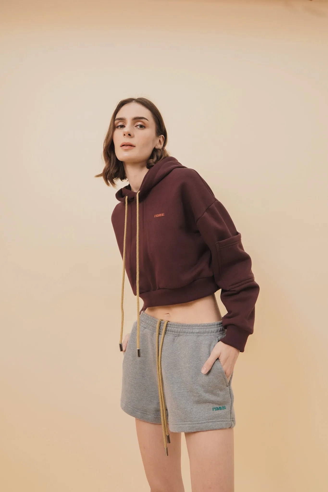 LOUNGE HOODIE IN WINE