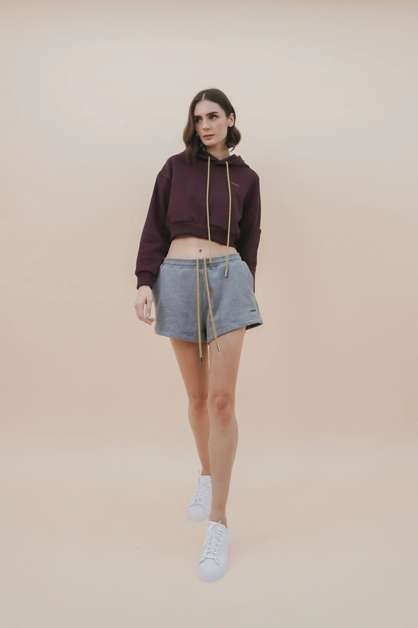 LOUNGE HOODIE IN WINE