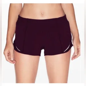 LULULEMON ❤️❤️  HOTTY HOT SHORTS