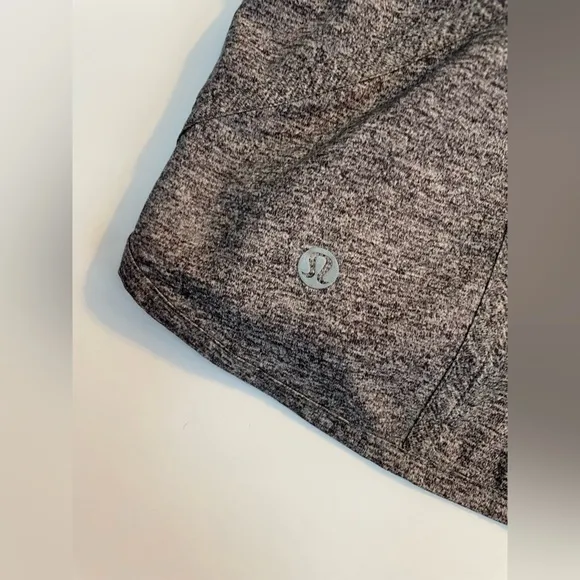 LULULEMON Tracker Short V *4&quot; in Heather Lux Multi Black Size 6