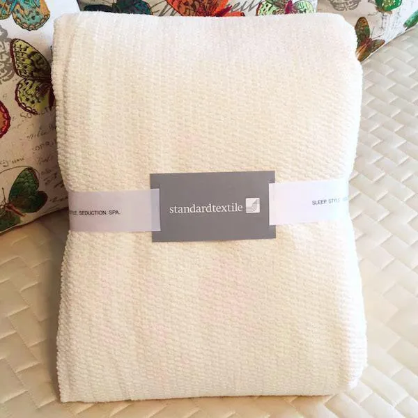 Lynova® Blankets for Unmistakable Luxury