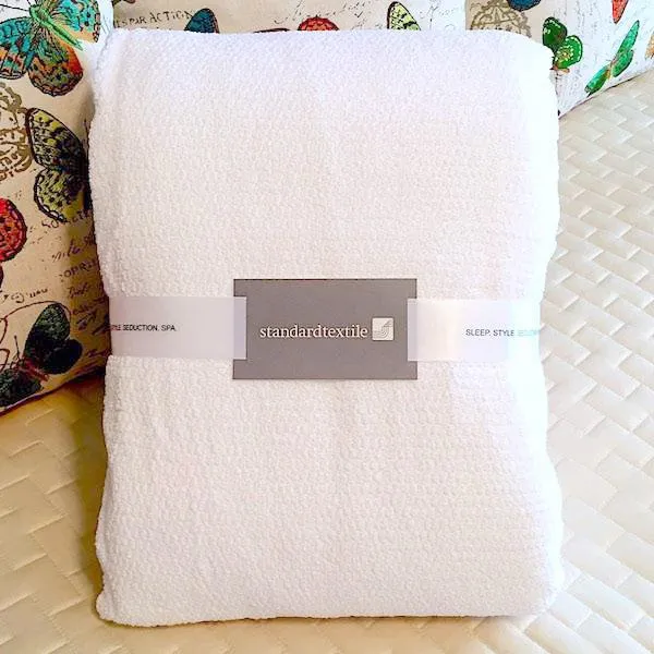Lynova® Blankets for Unmistakable Luxury