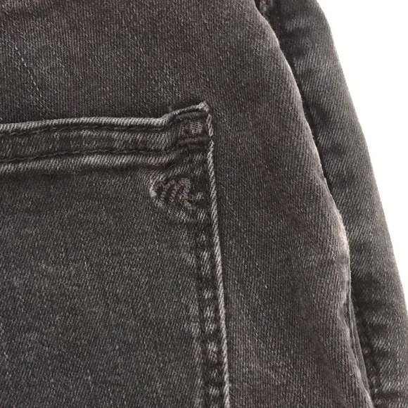 Madewell Black 9” High Rise Skinny Jeans 28