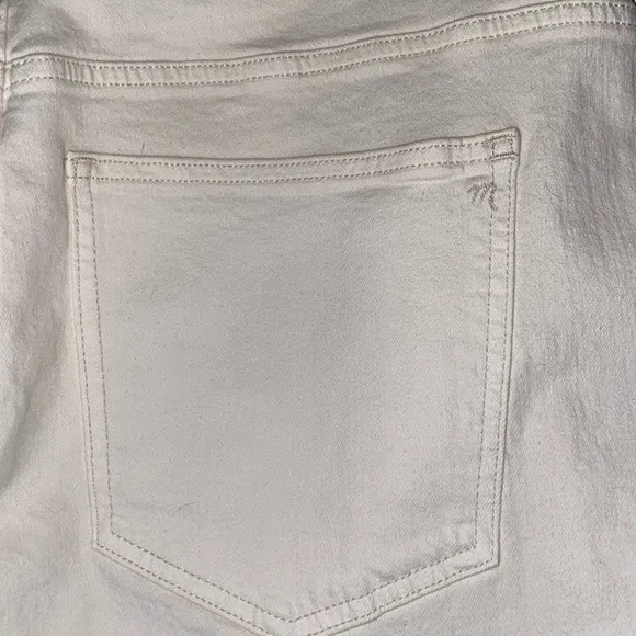 Madewell The Perfect Vintage Wide-Leg Jean Size 33 Cream Vintage Canvas