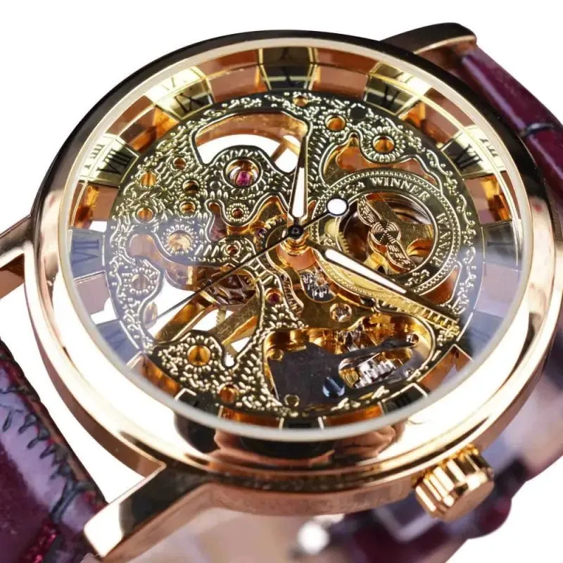 Mechanical Watches Men's: Elegant Timepiece with 4cm Surface Width