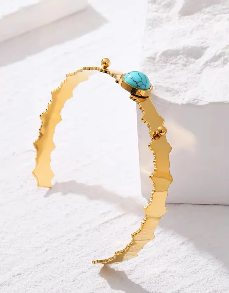 Minimalist Askew Azure Cuff