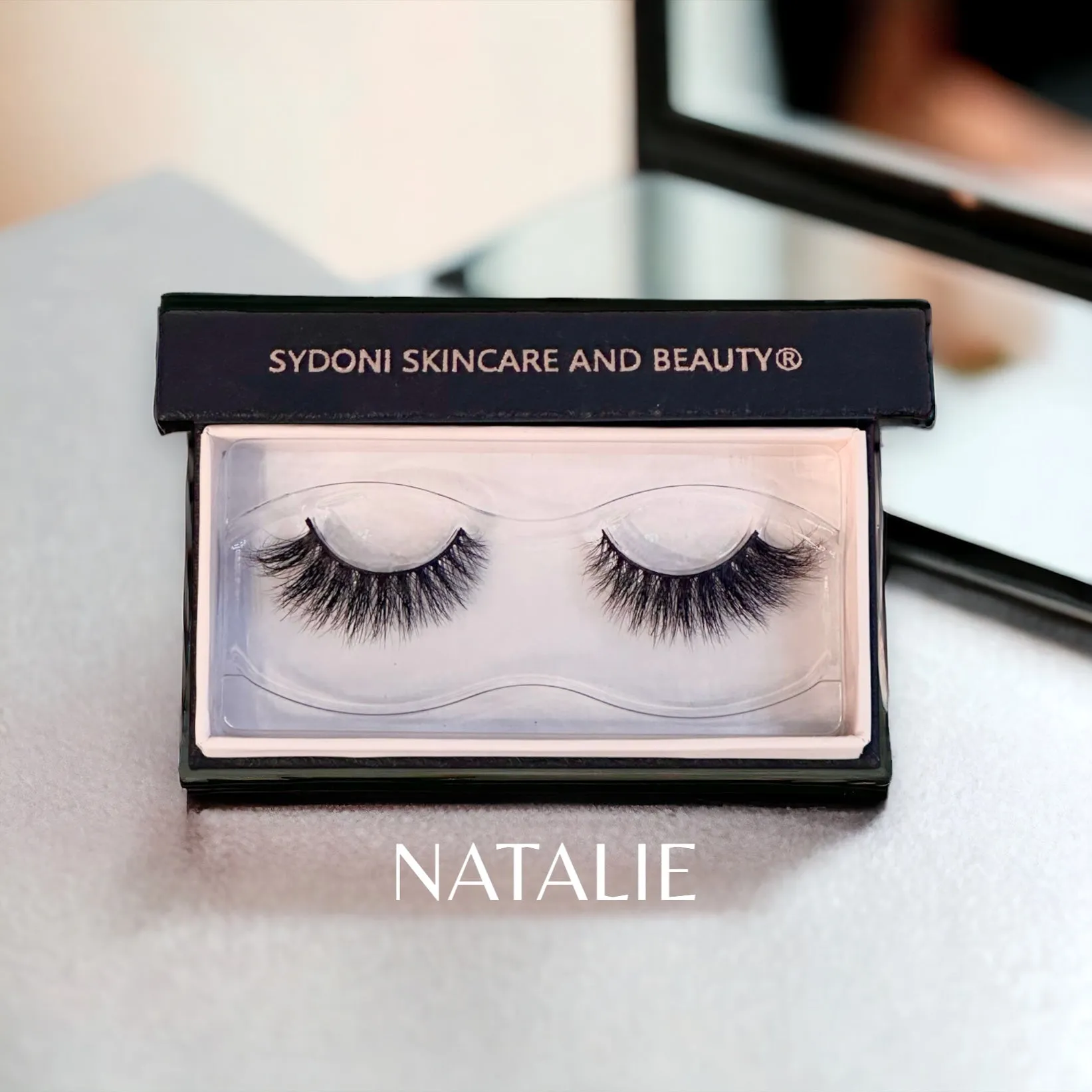 MINK LASHES with FELT TIP LASH GLUE AND EYELINER IN ONE