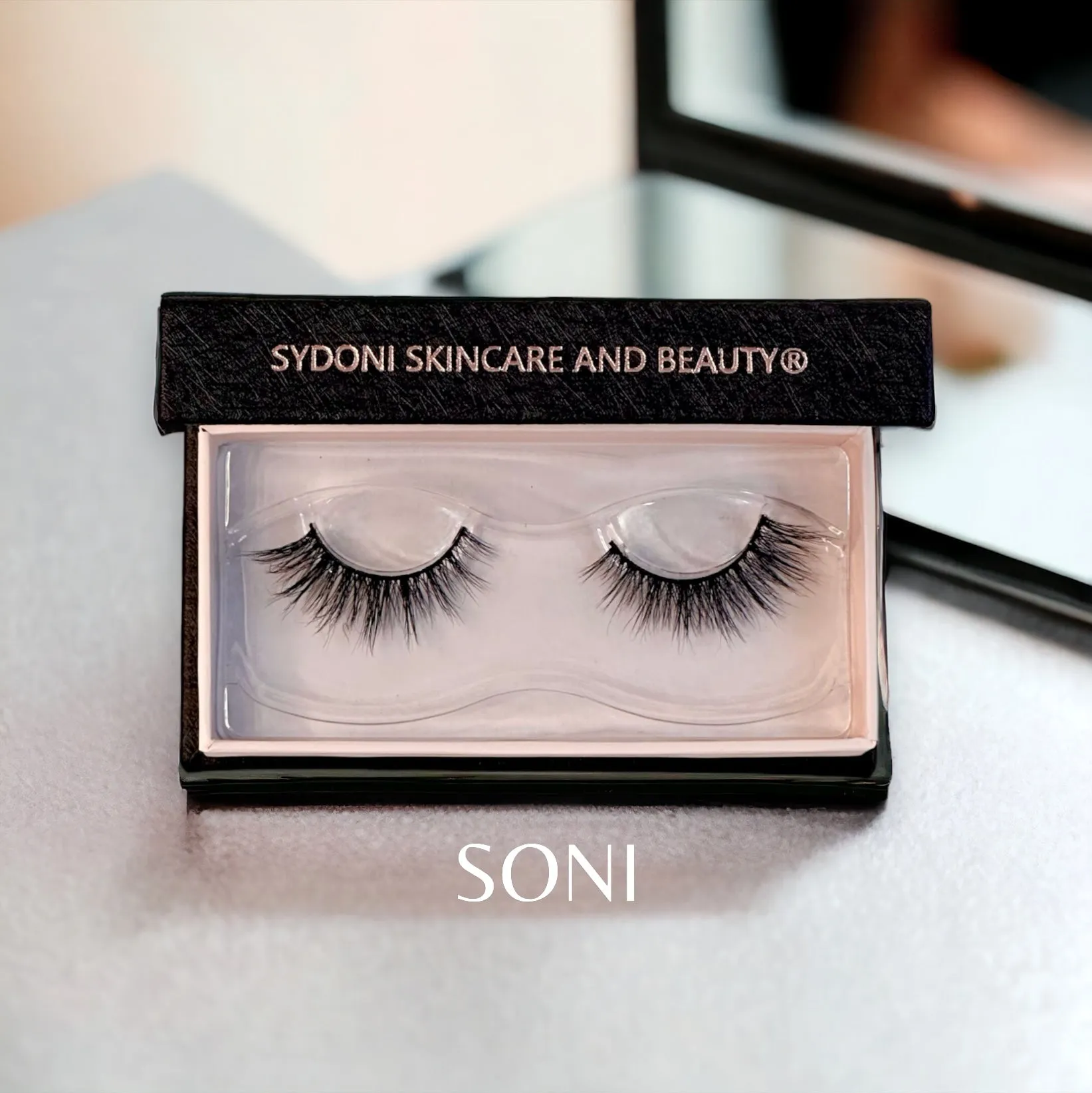 MINK LASHES with FELT TIP LASH GLUE AND EYELINER IN ONE
