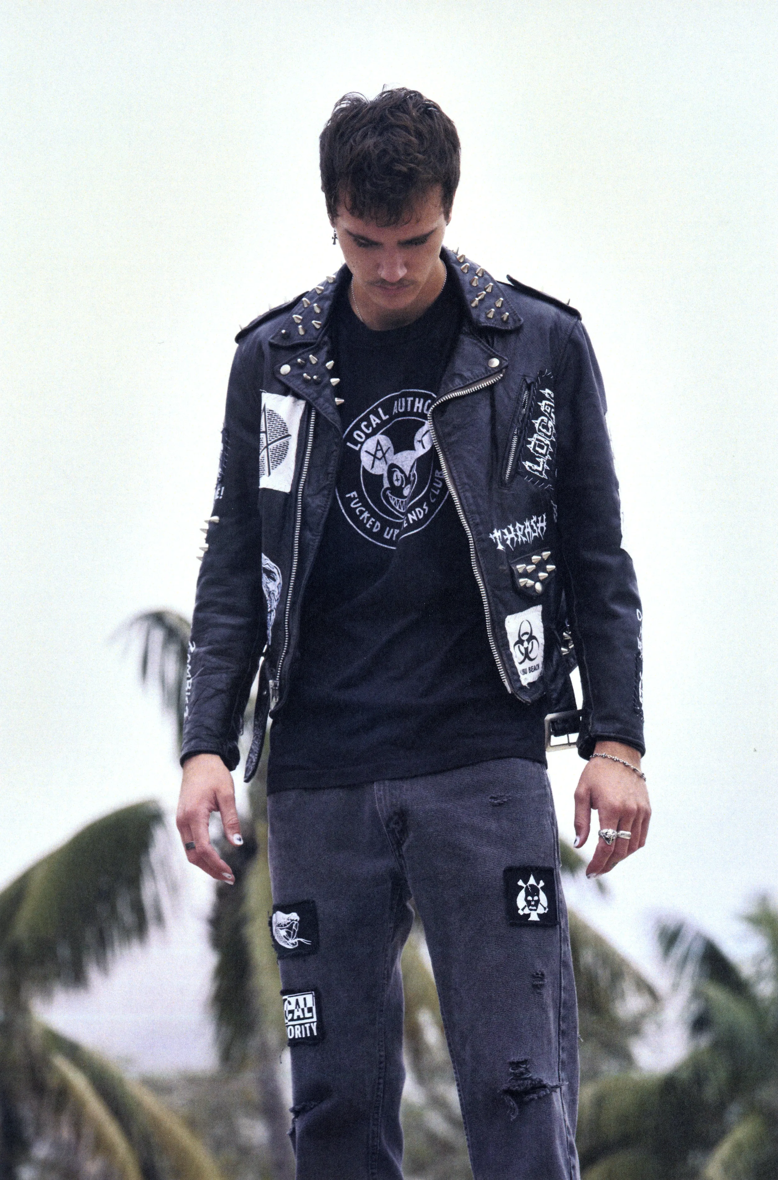 MISCHIEF CREST POCKET TEE