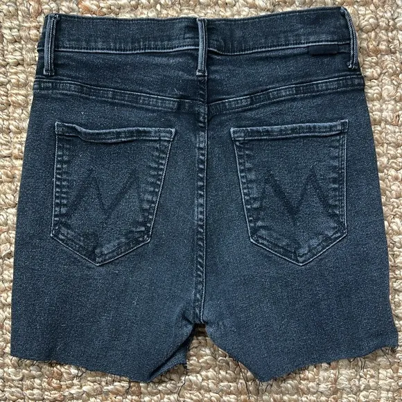 Mother The Swooner Baa Baa Black Sheep cutoff denim women’s shorts size 27