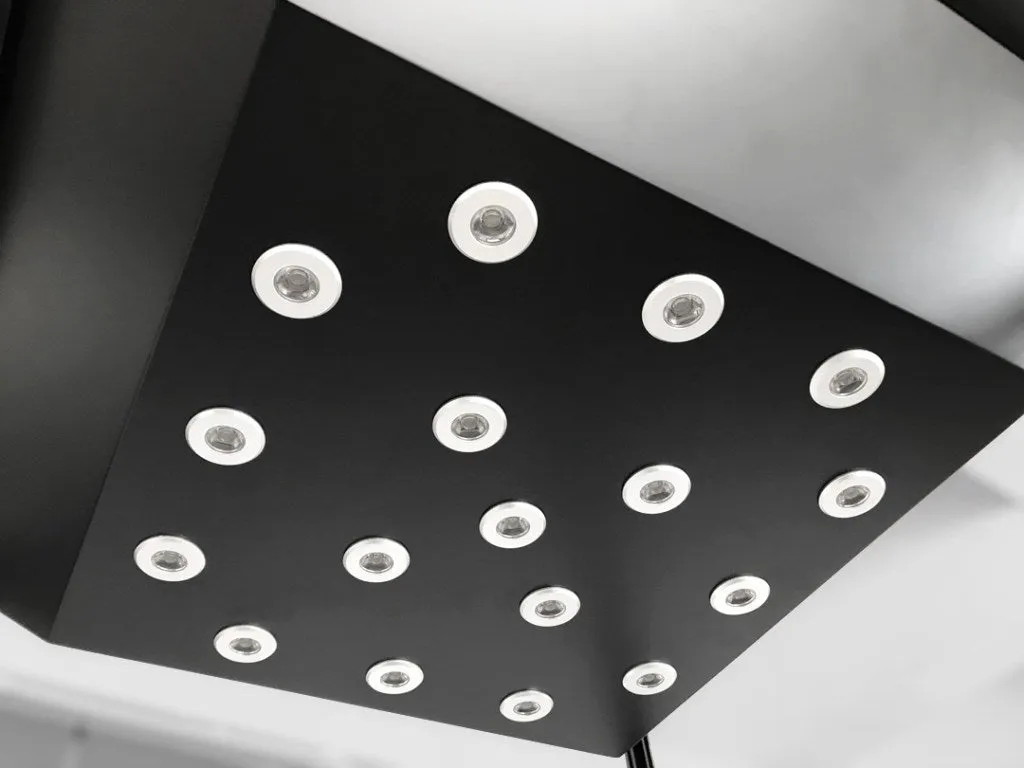 MT031-Black Stainless Steel Jewellery Glass Showcase