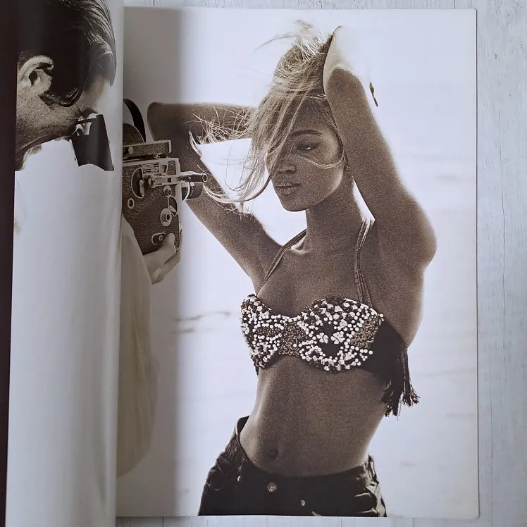 Naomi Campbell RETROSPECTIVE Book 2008 Fashion Photo Exhibition catalog