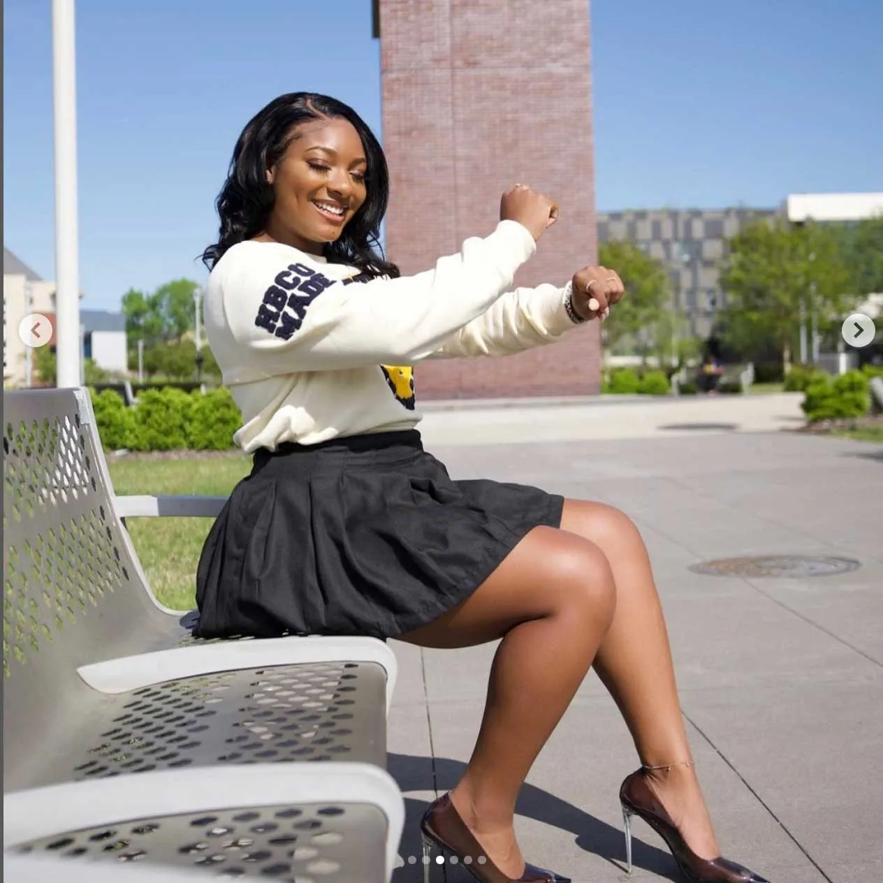 NC A&T SU Vintage CREAM Chenille | CREAM UNISEX SWEATSHIRT