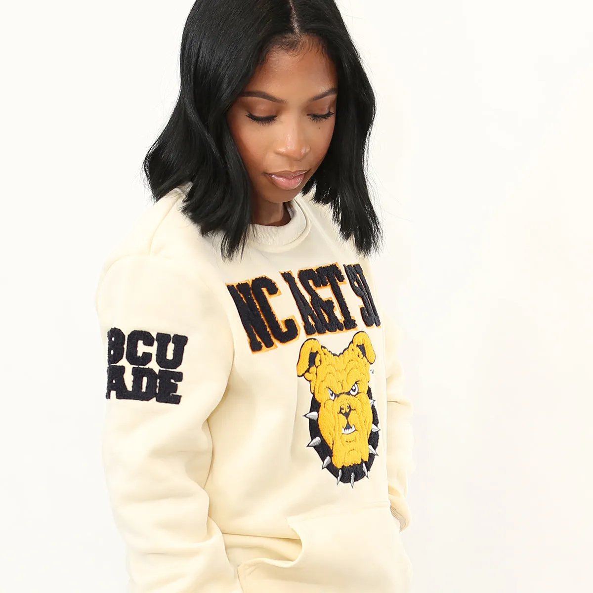 NC A&T SU Vintage CREAM Chenille | CREAM UNISEX SWEATSHIRT