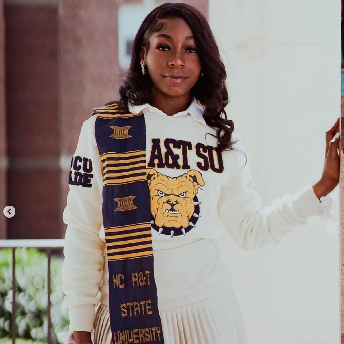 NC A&T SU Vintage CREAM Chenille | CREAM UNISEX SWEATSHIRT