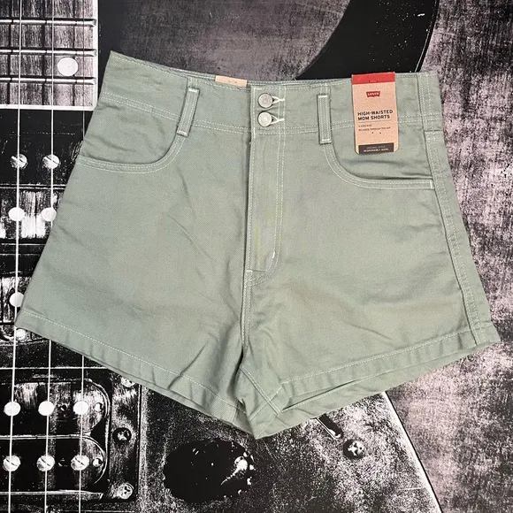 NWT Levi’s Shorts