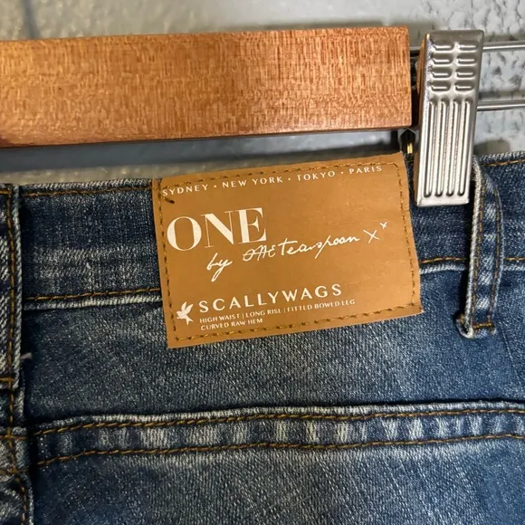 NWT One Teaspoon Scallywags Pure Bleu Distressed Skinny Jeans
