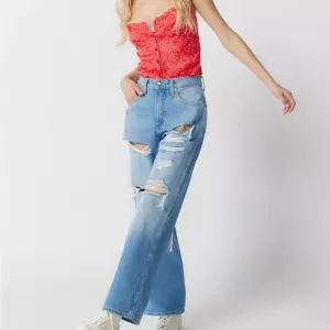NWT Wrangler X Fender Destroyed Loose Mom Jean