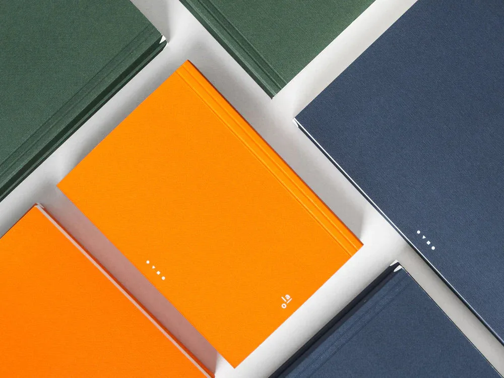 OLA Medium Flat Lay Notebook Triangle Green - Ruled
