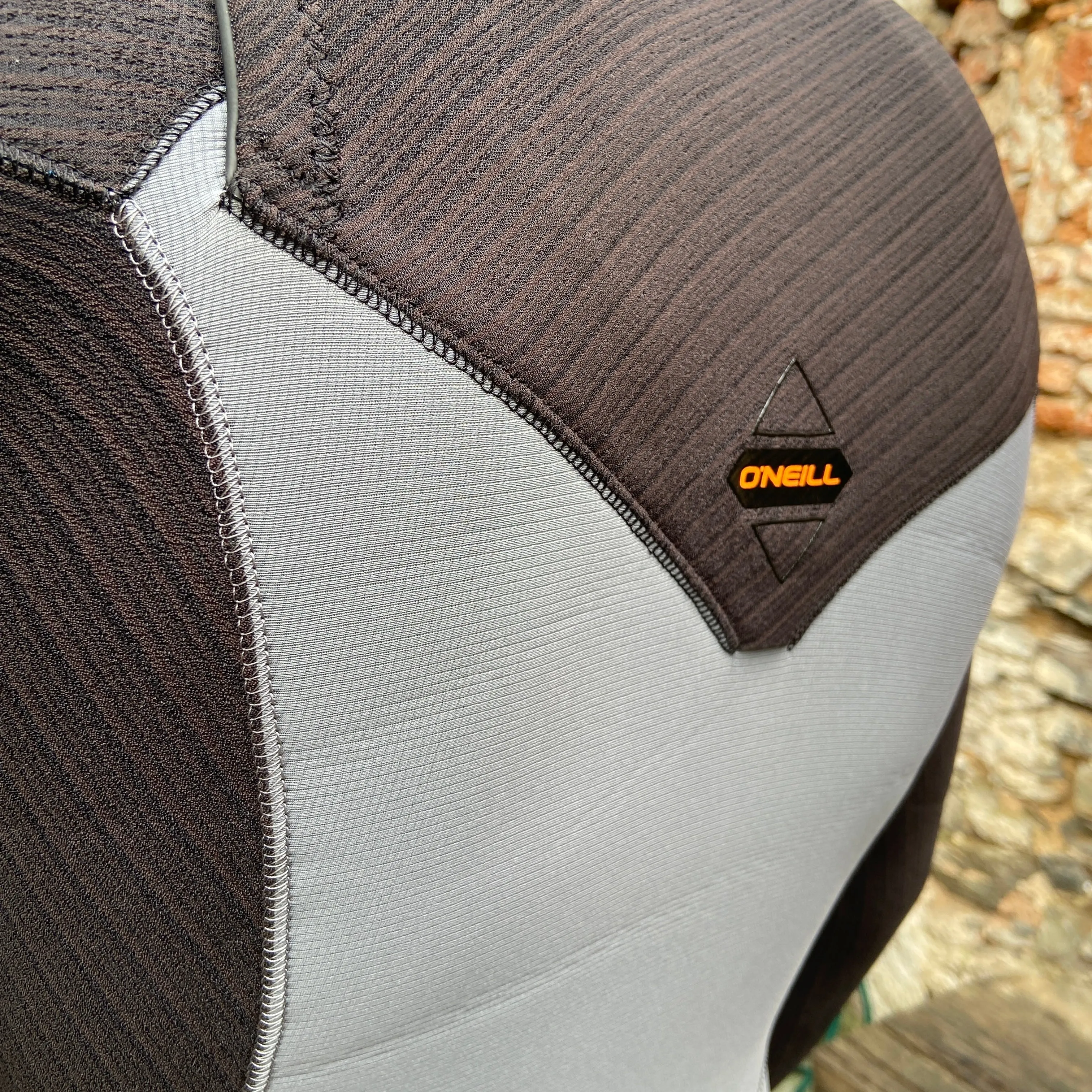 O'NEILL   HYPERFREAK  3/2   MM  CHEST ZIP   SMOKE RAVEN