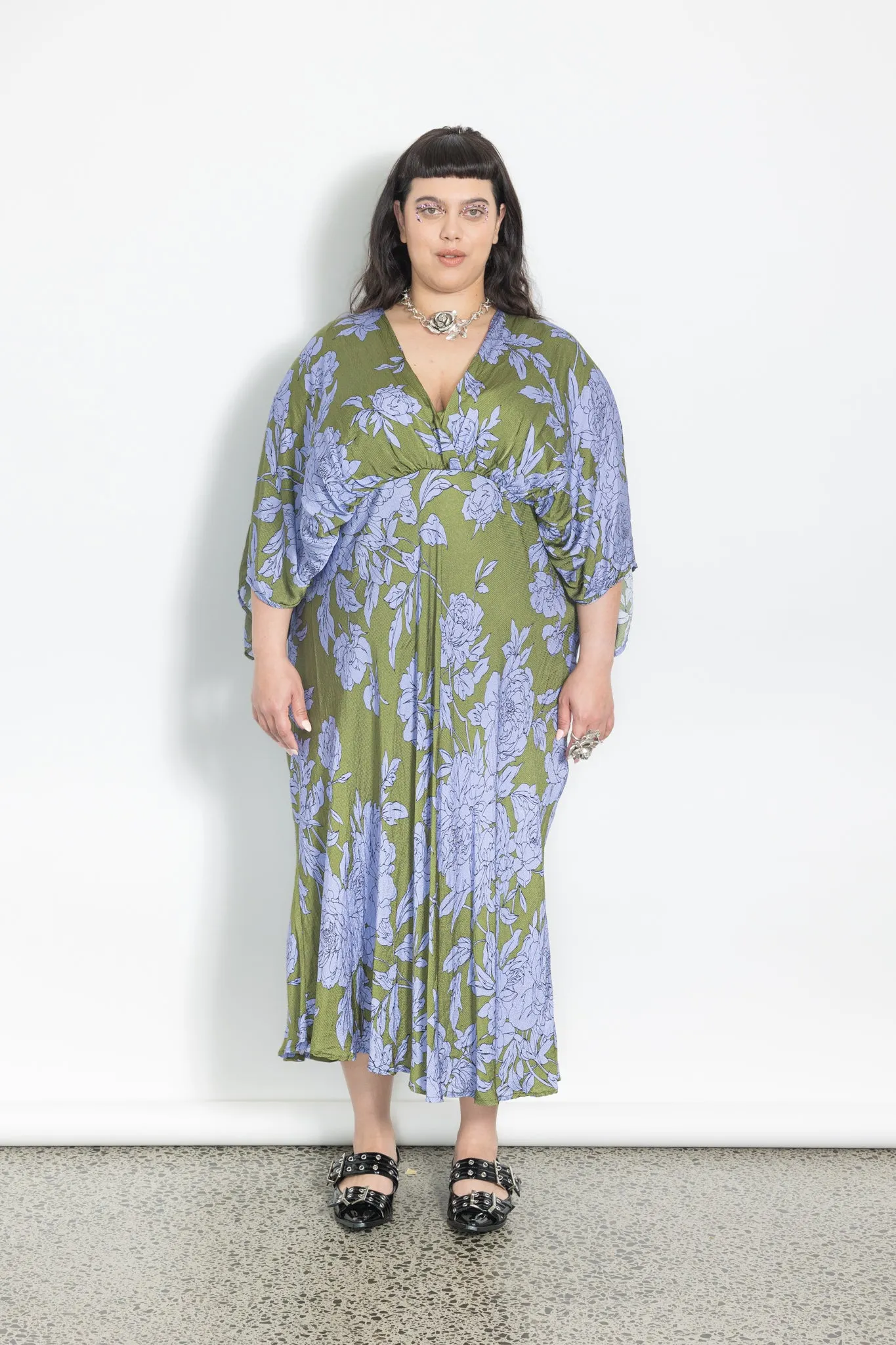Outlet - Last One Size XL - Slinky Dress - Peony Print