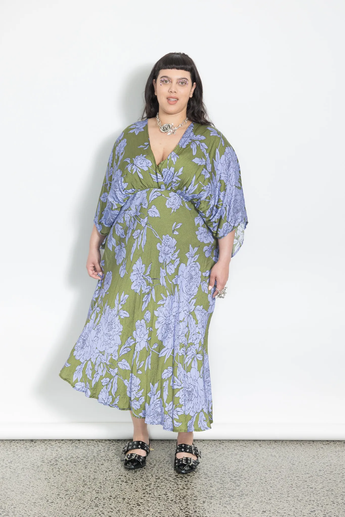 Outlet - Last One Size XL - Slinky Dress - Peony Print