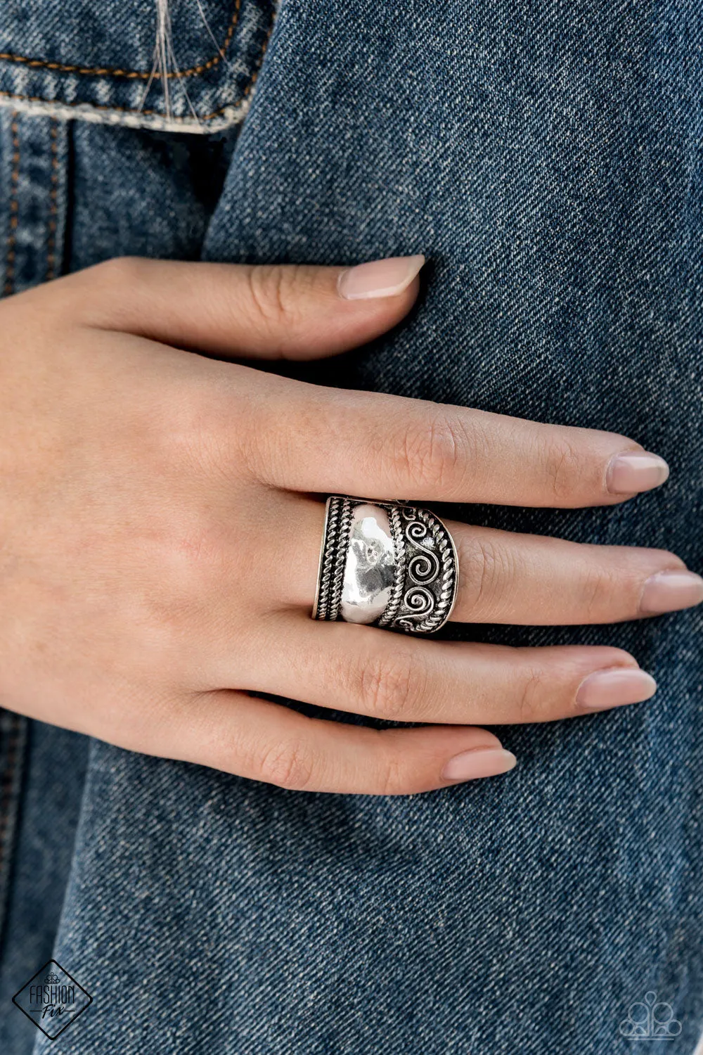 Paparazzi " Texture Tantrum " Silver Metal Rope Detailed Cigar Band Elastic Ring