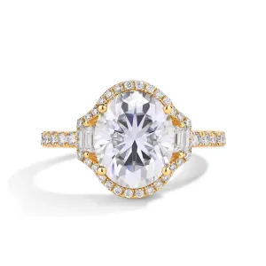 Pear-cut Diamond Halo Engagement Ring