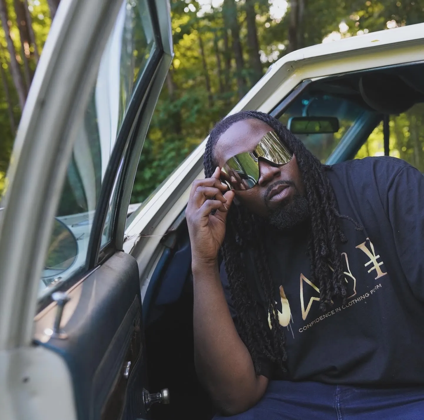 "Gold Wave" Tee