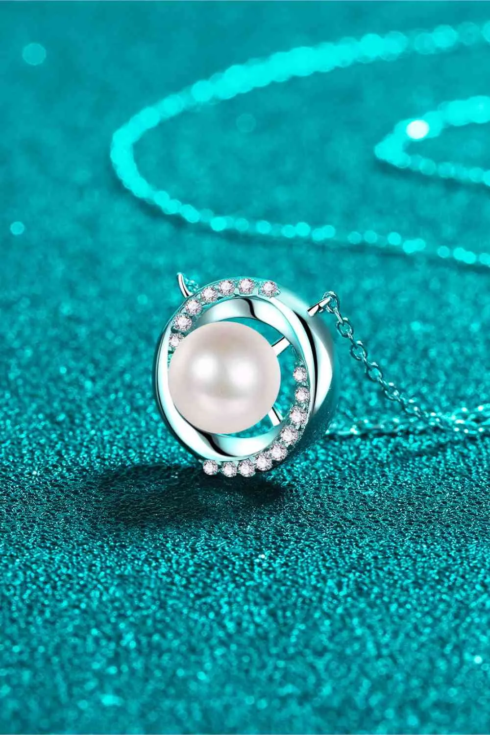 Radiant Moissanite Pearl Necklace