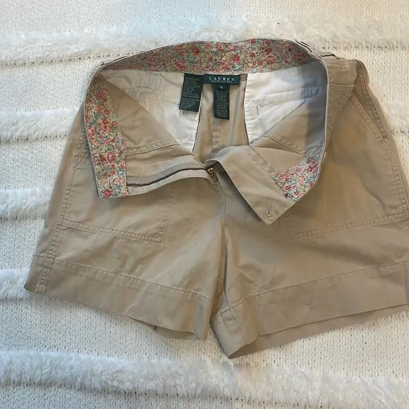 Ralph Lauren khaki shorts women size 4