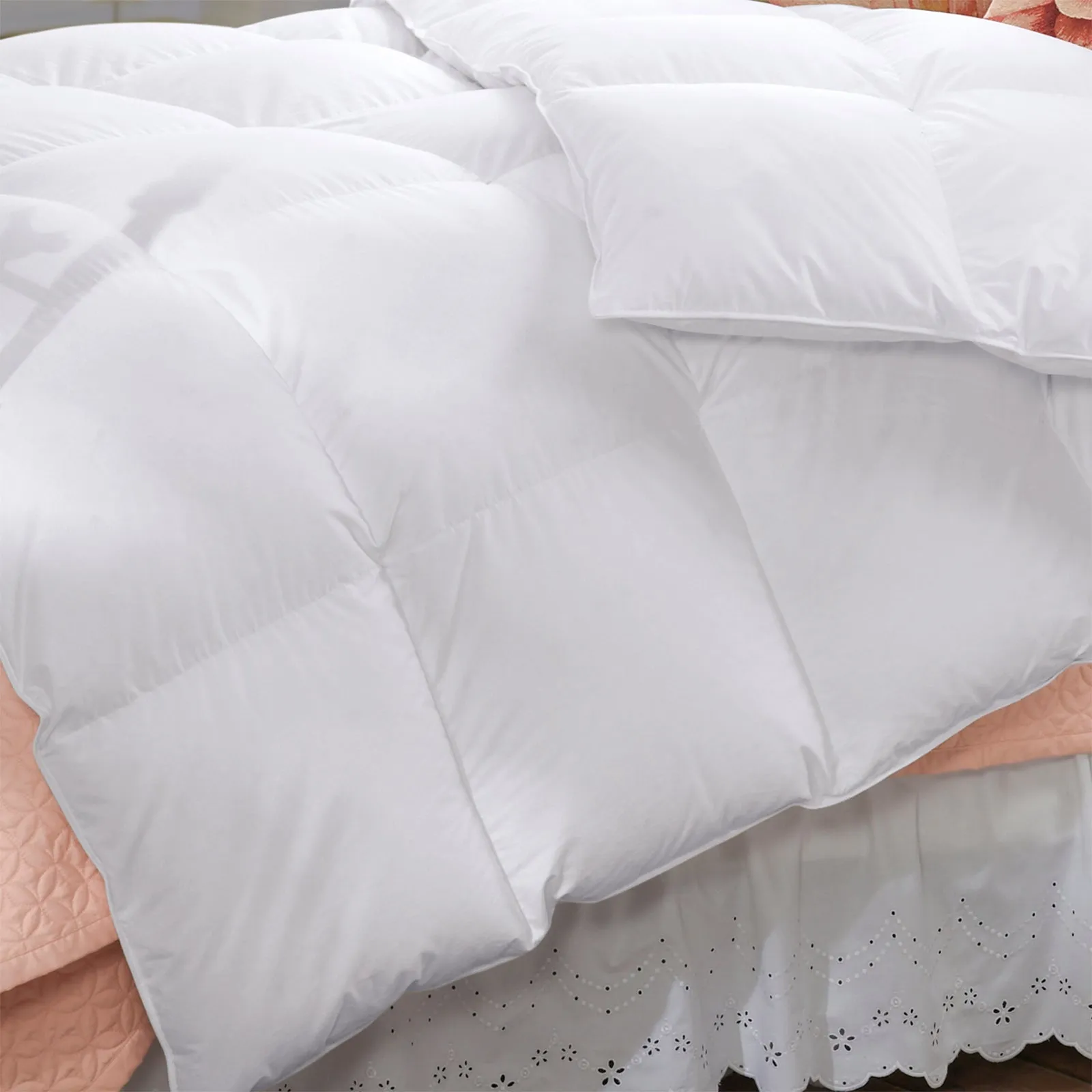 Renee Taylor 400 GSM Luxury All Season Thermaloft Microfiber Quilt
