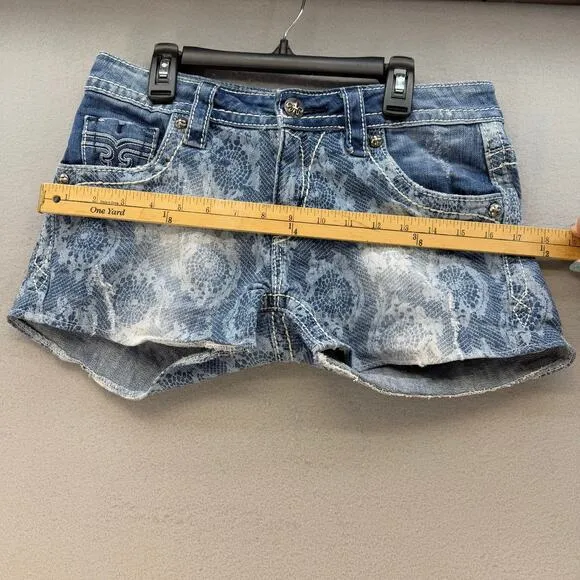 Rock Revival Short Women's 26x3 Light Blue Lace Print Lydia Easy Short Western