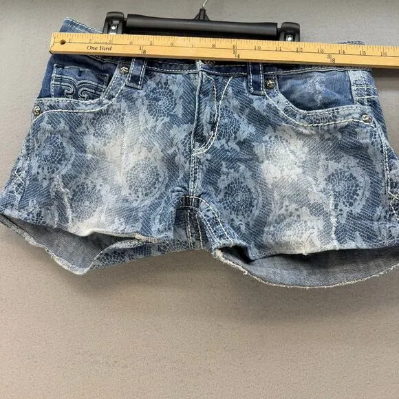 Rock Revival Short Women's 26x3 Light Blue Lace Print Lydia Easy Short Western