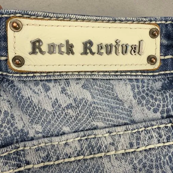 Rock Revival Short Women's 26x3 Light Blue Lace Print Lydia Easy Short Western