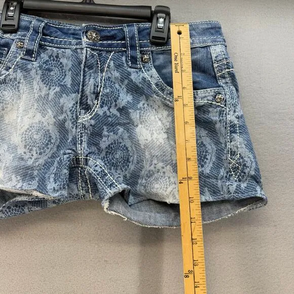 Rock Revival Short Women's 26x3 Light Blue Lace Print Lydia Easy Short Western