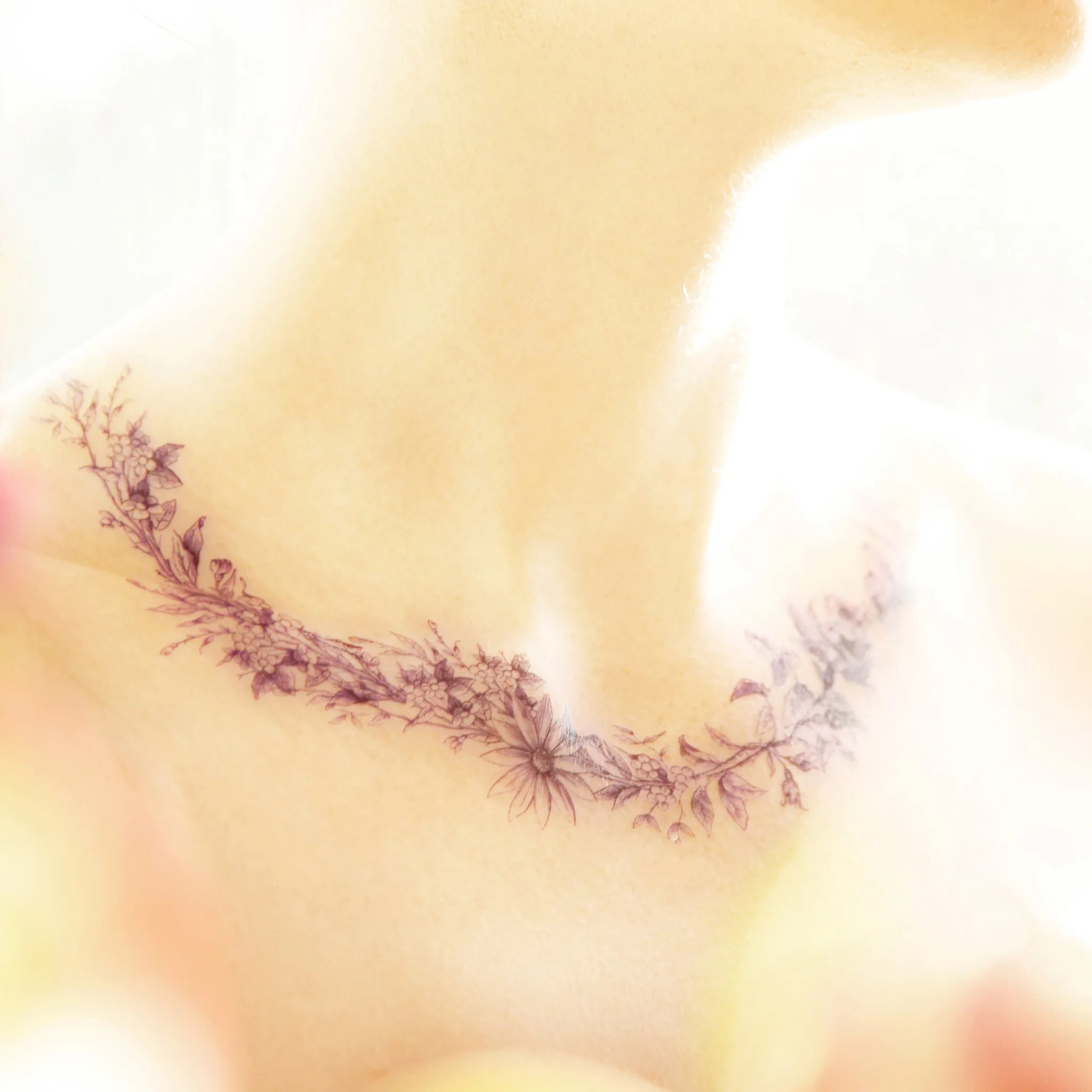 Rosy and Daisy - Chain Temporary Tattoo