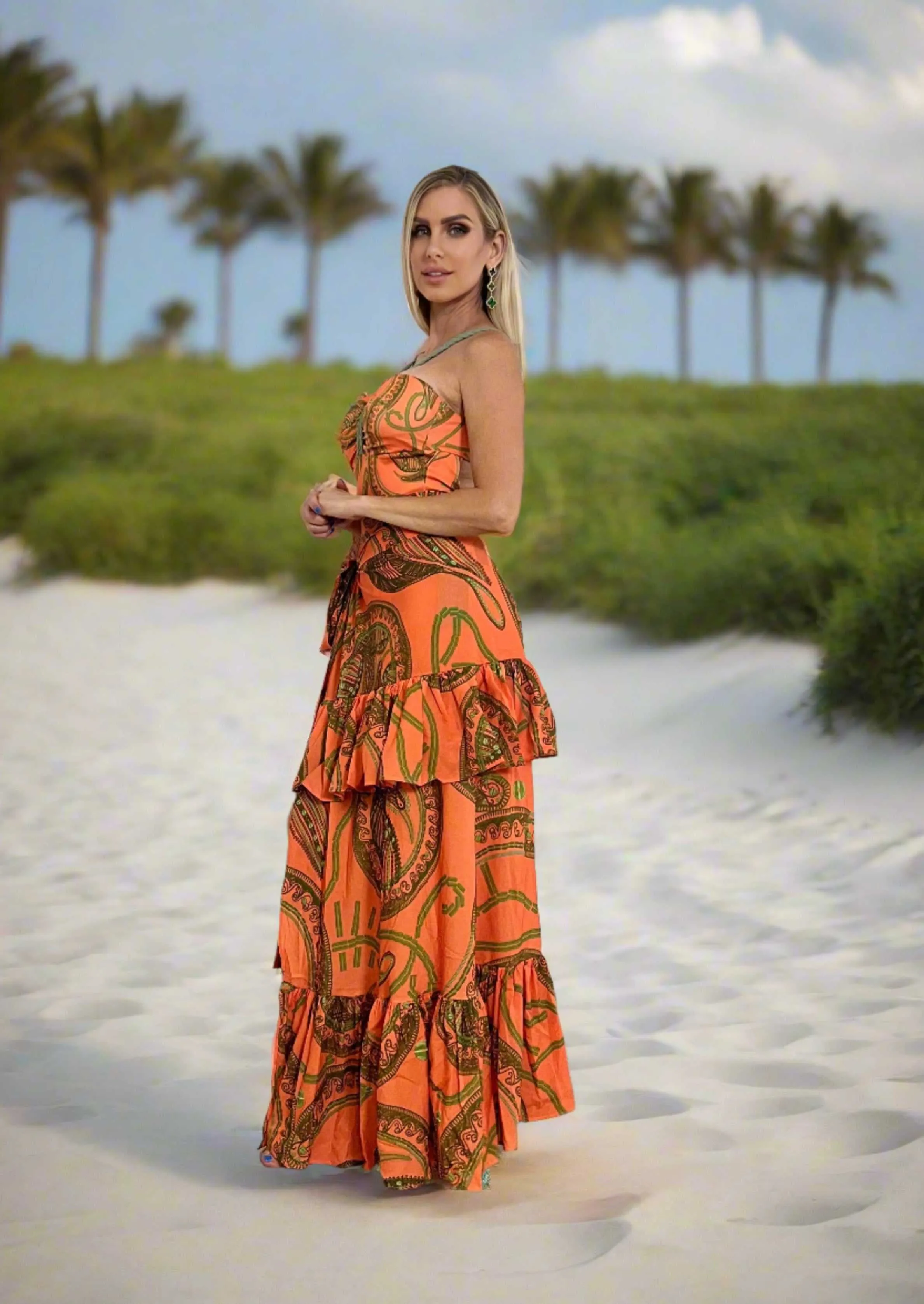 Saint-Tropez Cover-Up – Luxury Resortwear 2025 (Orange & Green)