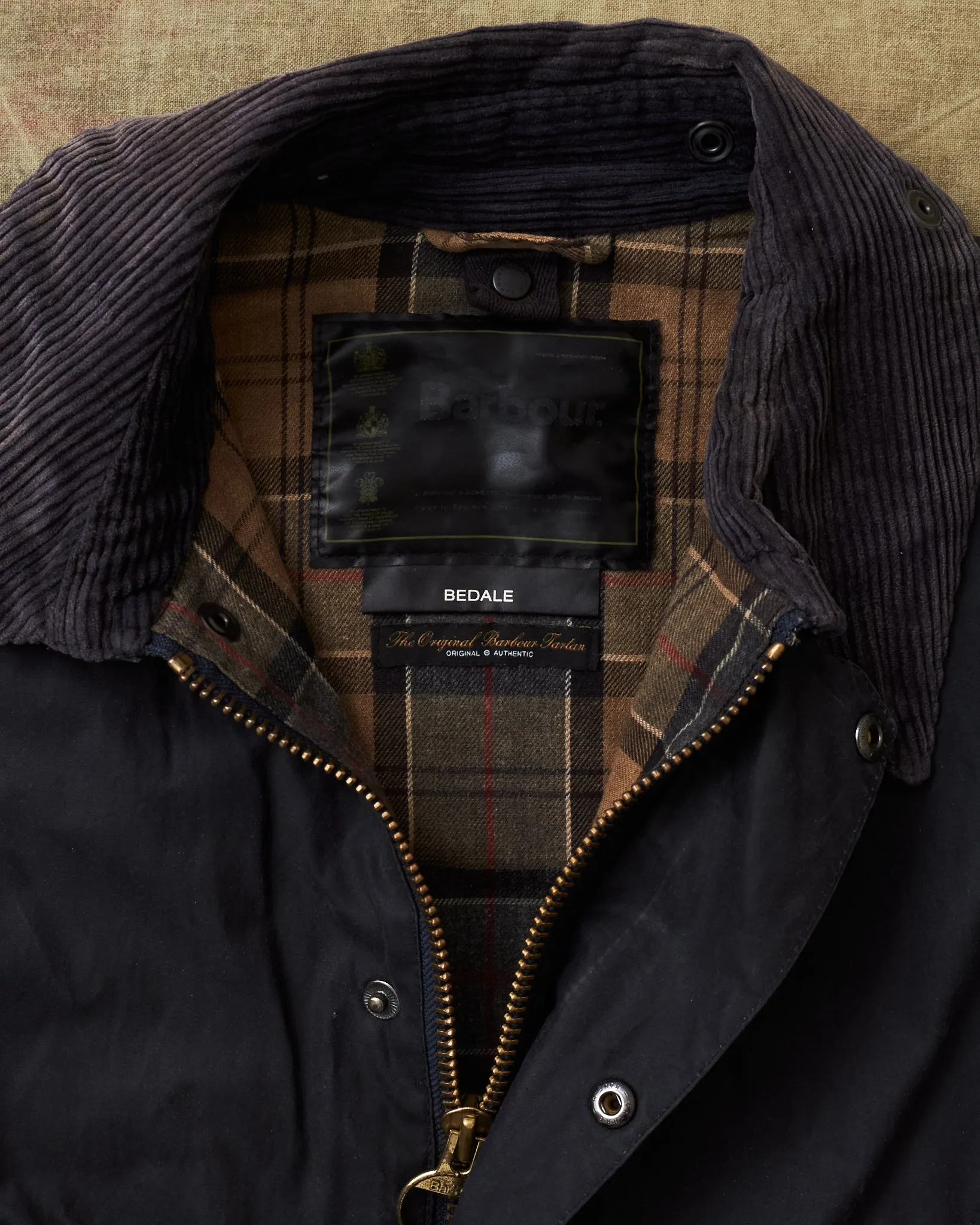 Second Hand Barbour Bedale Black Waxed Jacket Size C42 / 107 cm